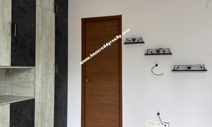 2 BHK Flat for Sale in Thoraipakkam